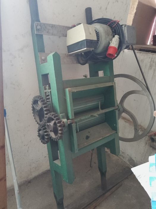 Triturador esmagador de uvas com motor