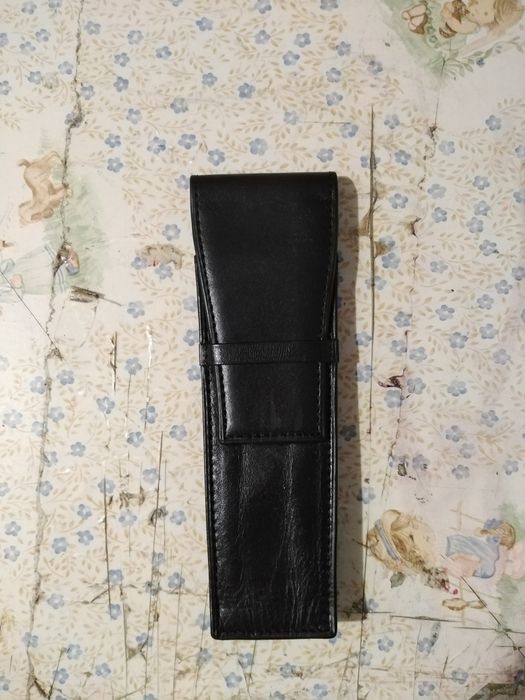 Vendo bolsa para escovar de cabelo bom estado