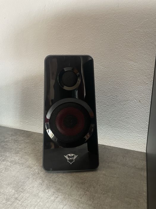 Vendo JBL em otimo estado junto com sistema de som