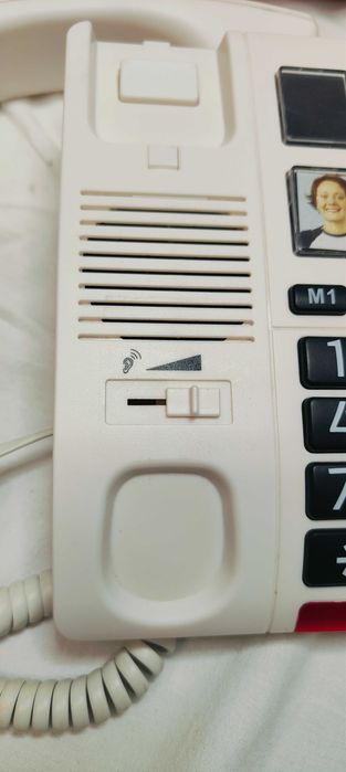 Telefone fixo para idosos