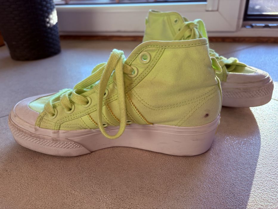 Buty adidas neonowe