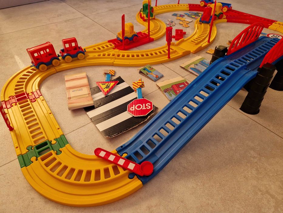 kolejka Wader - pociągi i tory