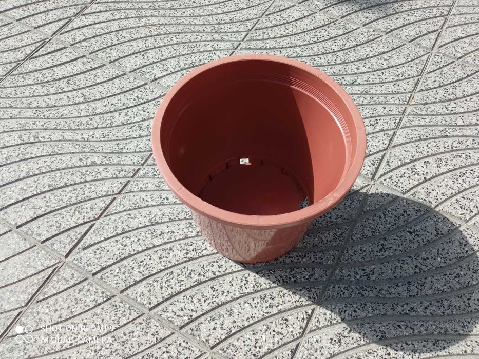 Vaso grande para plantar flores ou plantas mais robustas