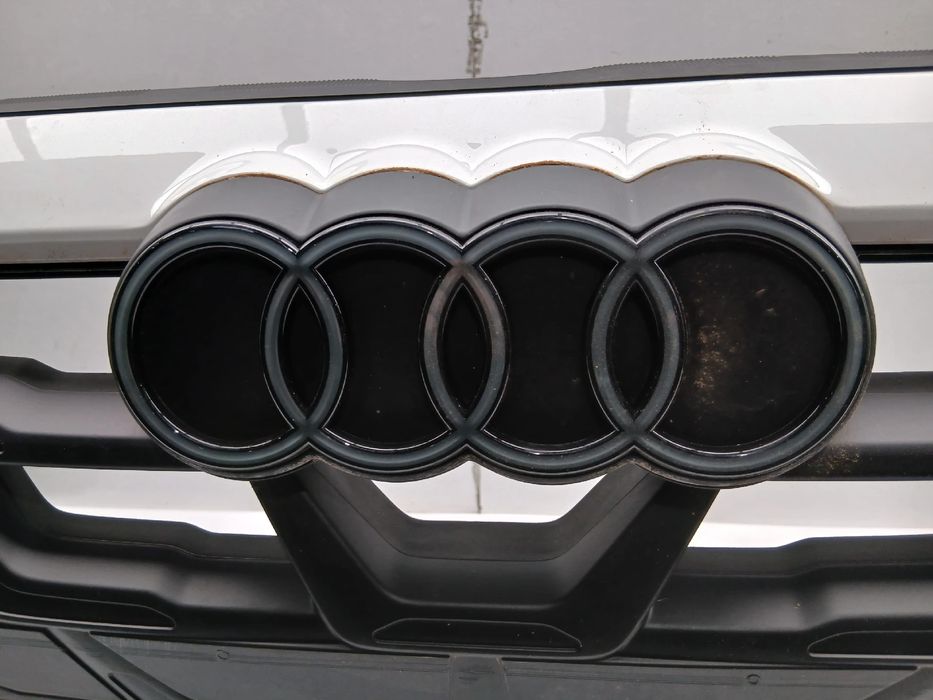 Pára-choques frente AUDI A3 Limousine (8YS)