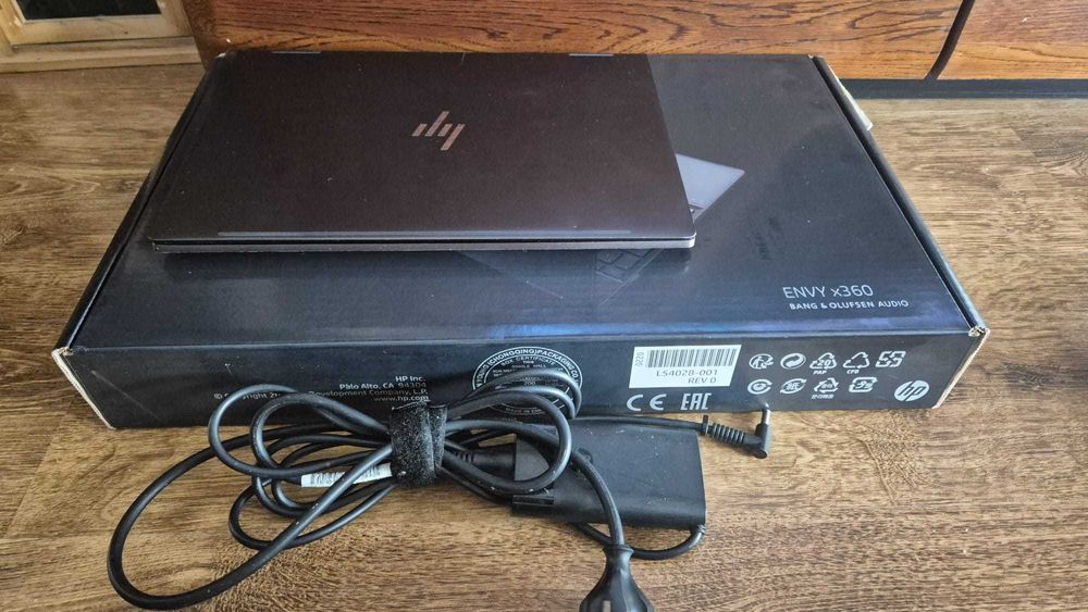 Laptop HP ENVY x360 Convertible 13-ar0014nv Dotykowy 2W1