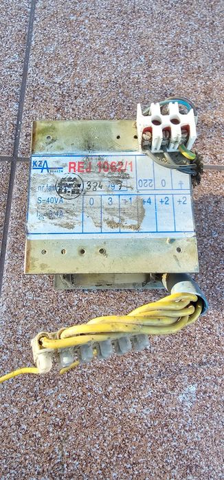 Transformator sieciowy