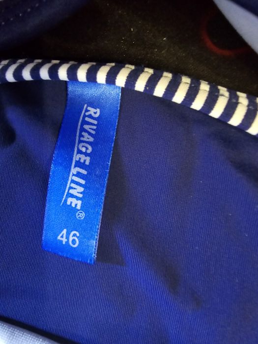 Продам купальники