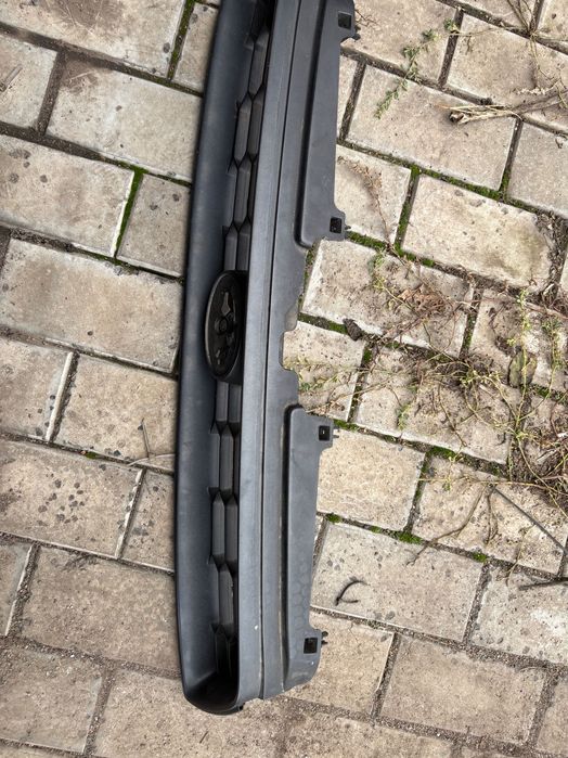 Решетка радиатора Subaru Impreza