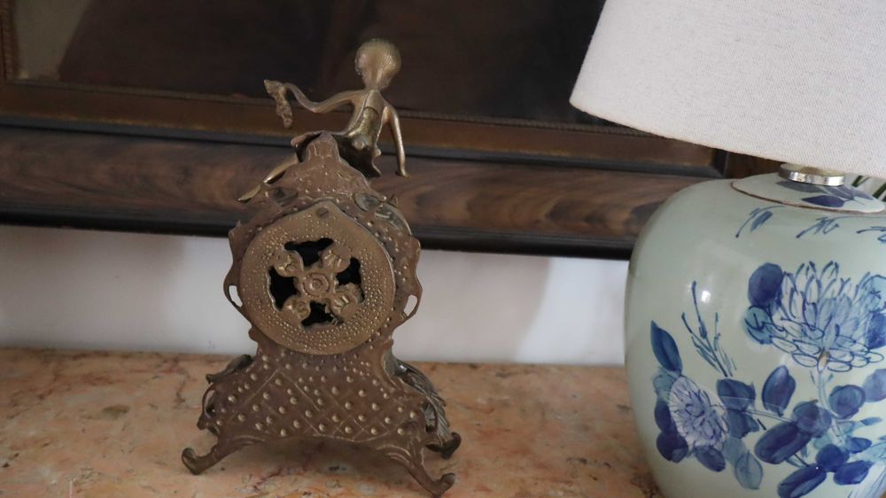 Relógio de mesa em bronze