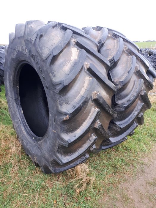 Ładna para opony zachodnie GOODYEAR OPTITRAC  DT824 710/70 R - 38