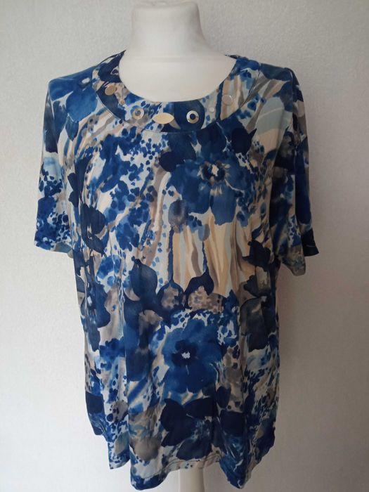 Damska lekka bluzeczka w kwiaty r XL