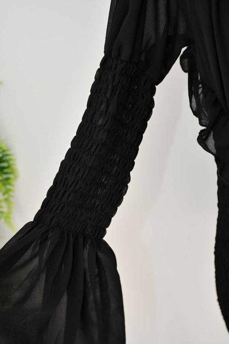 Elegancka sukienka marszczona 38/50 odkryte ramiona