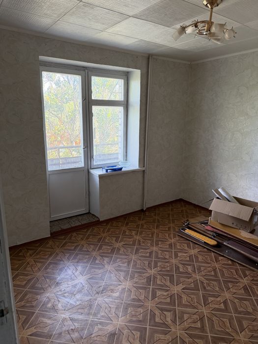 Квартира, однокімнатна в смт Драбів. Терміново, торг