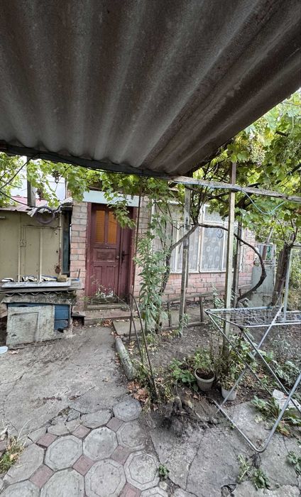 Продам жилой дом в центре Черноморска