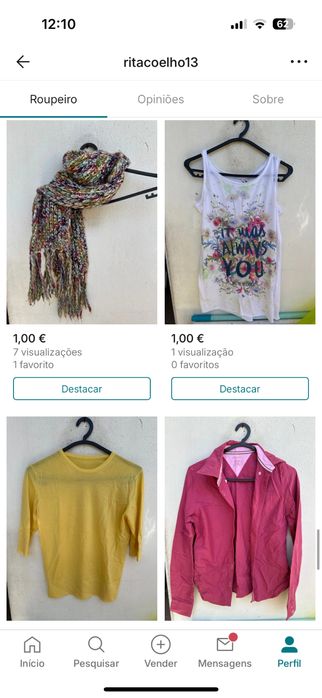 Caixa com 60 peças de roupa