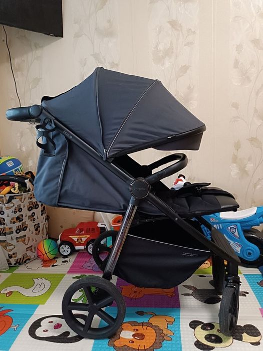 Дитячий прогулянковий візочок Carrello Bravo