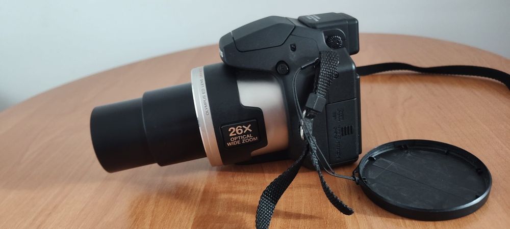 Aparat Olympus SP-590uz