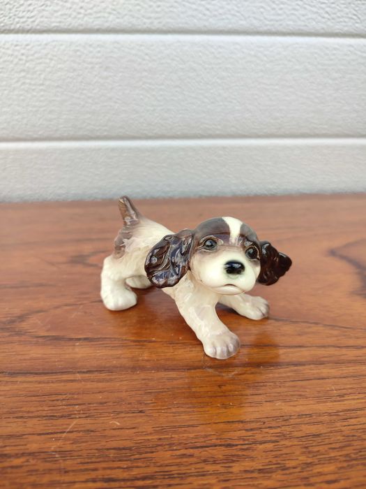 Porcelanowa Figurka Psa - Goebel - Sygnowana - Design -