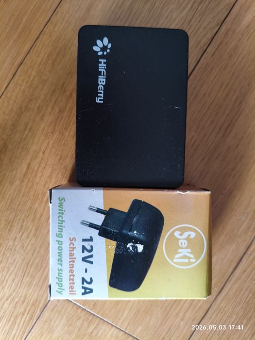 Raspberry pi 3 B z obudową + zasilacz