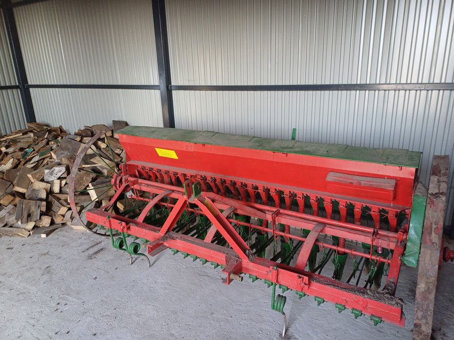 Siewnik zbożowy 2.5 metra