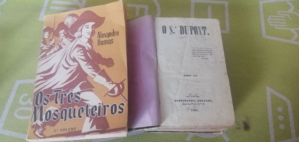 Livros antigos interessantes