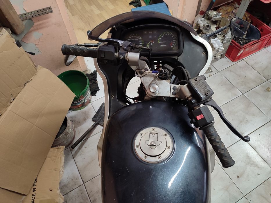 Kawasaki GPZ 500 części czasza owiewki lampa tłumik lagi koło bak set