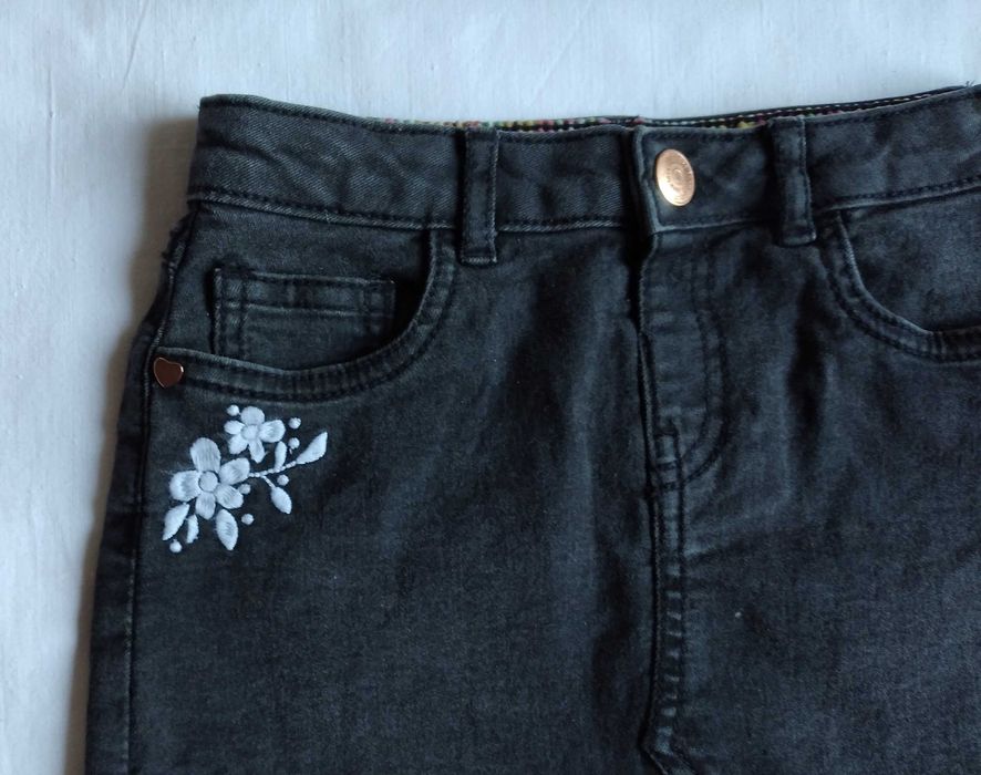 Юбка новая джинсовая Mothercare 110-116 нова вельветова спідниця 122