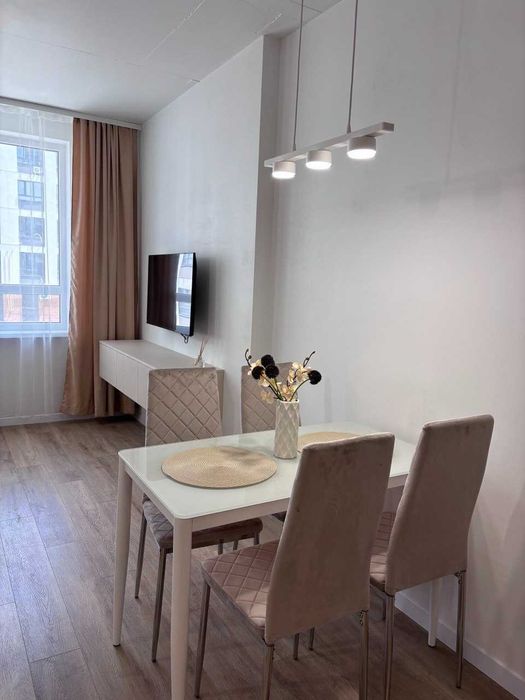 Оренда 1 кімнатна квартира, вул. Навроцького, 550 $