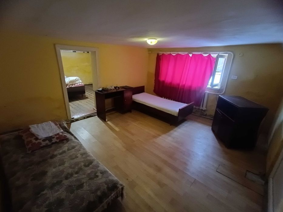 2 поверховий цегляний будинок 5 кімнат 150 кв.м. жилий стан 4 сотки