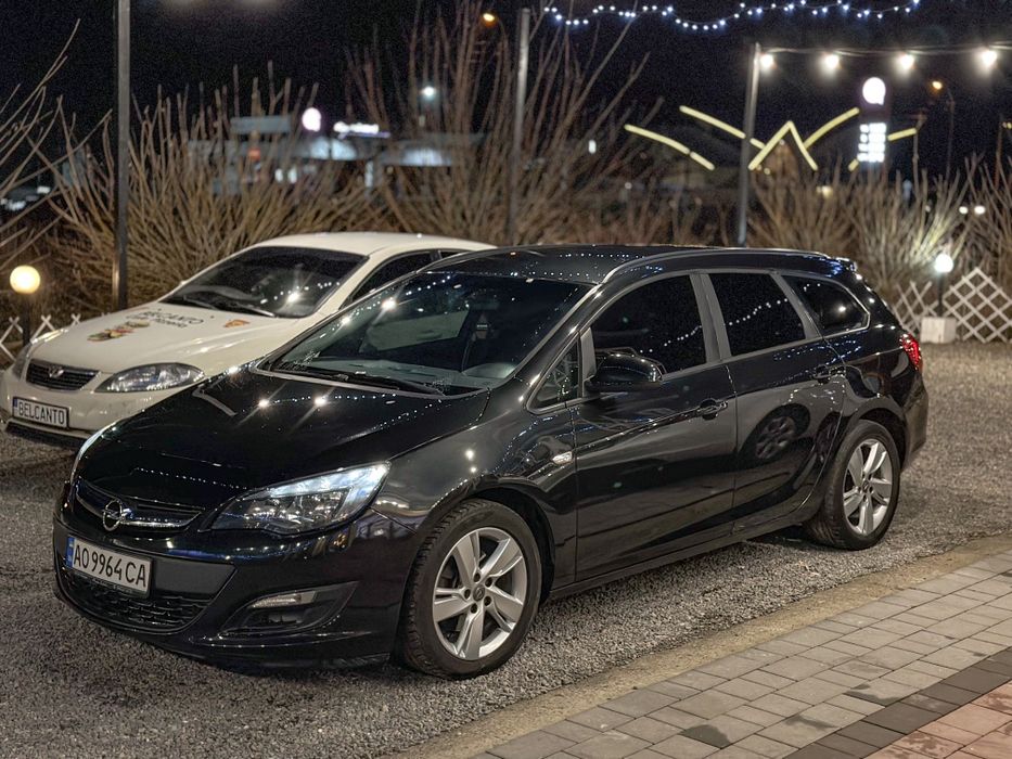 Opel Astra j 
Ціна 6800$ торг 
Opel Astra j 2013 Рестайлінг  EcoFlex