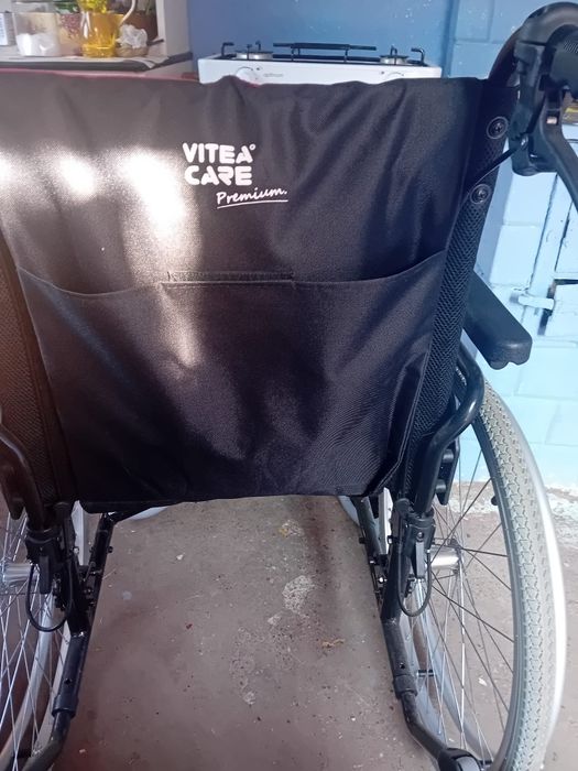 Lekki wózek inwalidzki Cameleon stan jak nowy