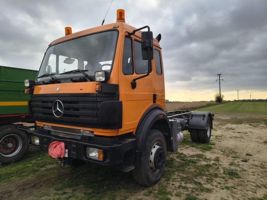 Mercedes-Benz
