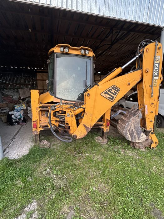 Продам трактор JCB