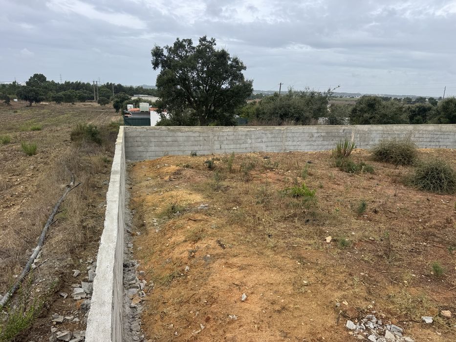 Terreno Rustico murado