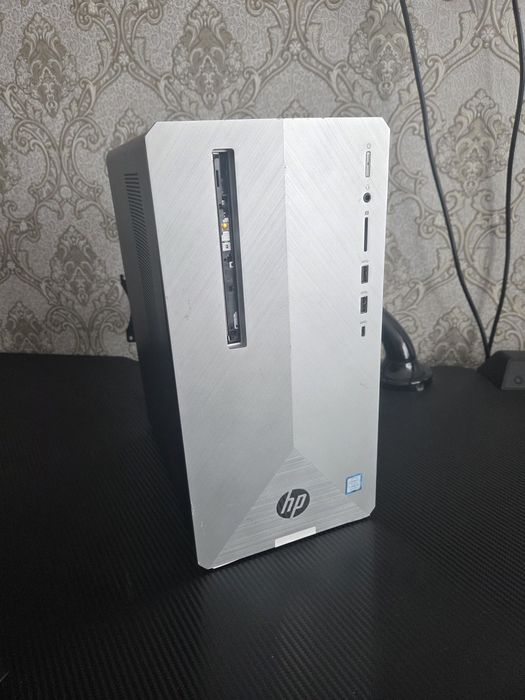 Компактний ПК на базі core i5 8400 | 16gb DDR4 | Без SSD/HDD