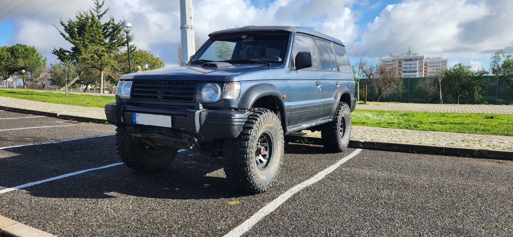 Mitsubishi Pajero longo