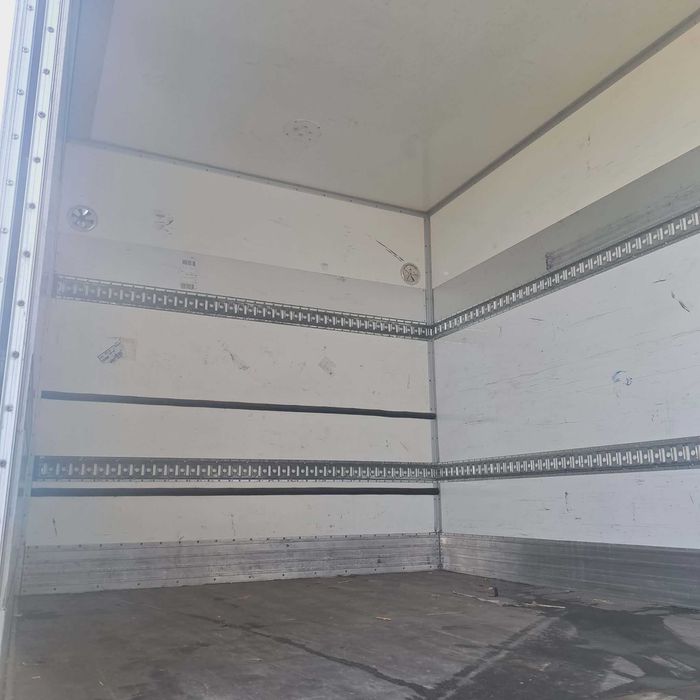 Mercedes Antos 1830 EURO VI – izoterma, automat, winda