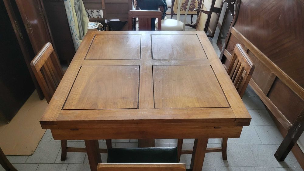 Mobília Sala de Jantar em Carvalho