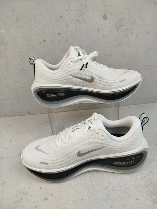 Buty Nike Vomero Plus Rr