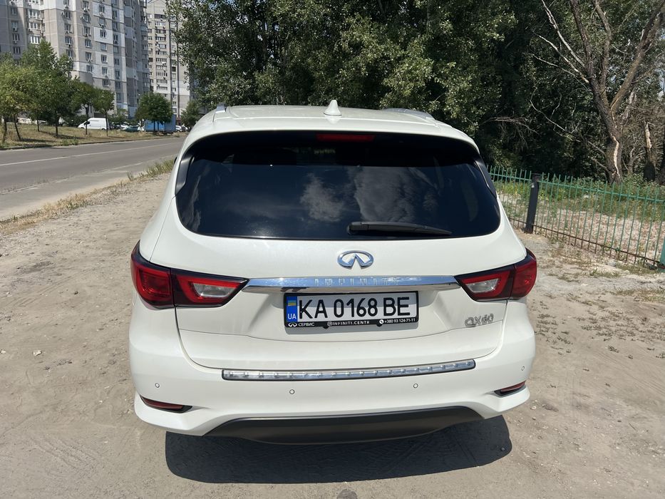 Infiniti Qx60 2017 3,5л 7 мест полный привод