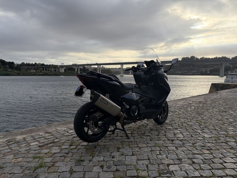 TMAX 560 Akrapovic c/Garantia até 2030
