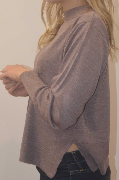 Fioletowy  dzianinowy sweter rozm.40