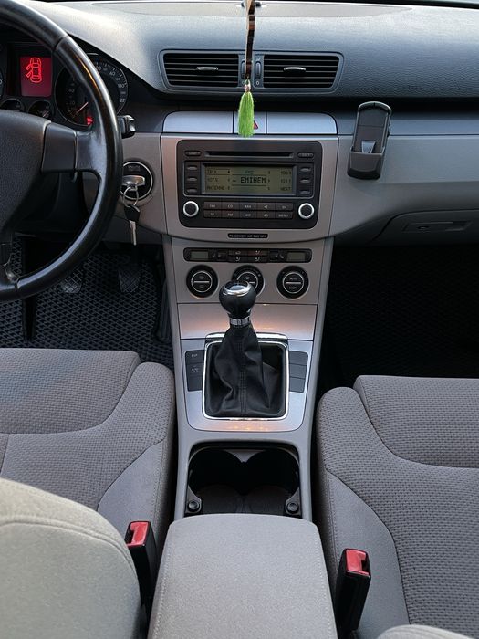 Автомобіль Volkswagen Passat b6 або  (ОБМІН)