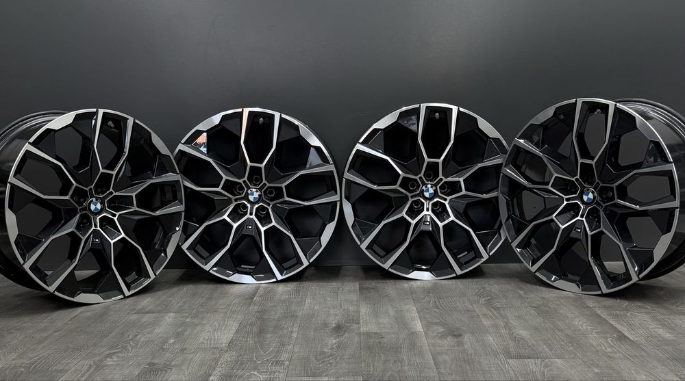 Нові оригінальні диски Bmw Бмв X7 G07 22 R22 913M Style Х7 Г07 M  датчики тиску