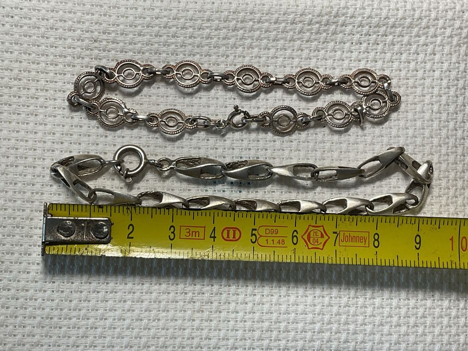 Artigos em prata, colar, pulseiras, anel com pérola