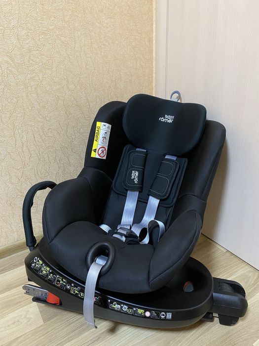 Автокресло поворотное BRITAX-ROMER DUALFIX 2 R с 3 мес.до 4 лет