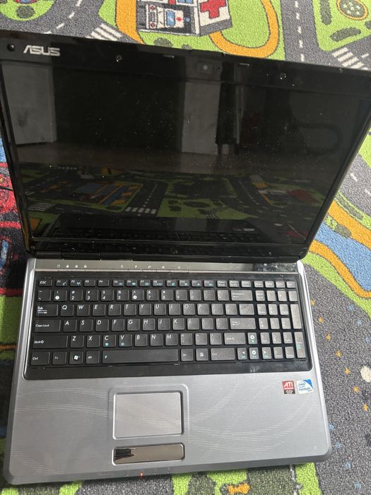 Sprzedam 2 laptopy Asus