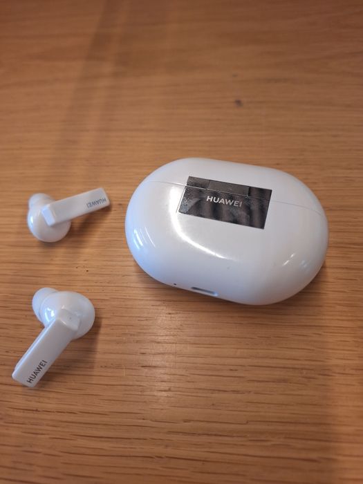 Auriculares BT Huawei - apenas o esquerdo funciona