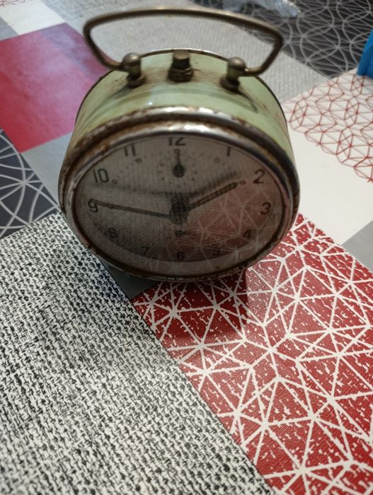 Relógio antigo para restaurar