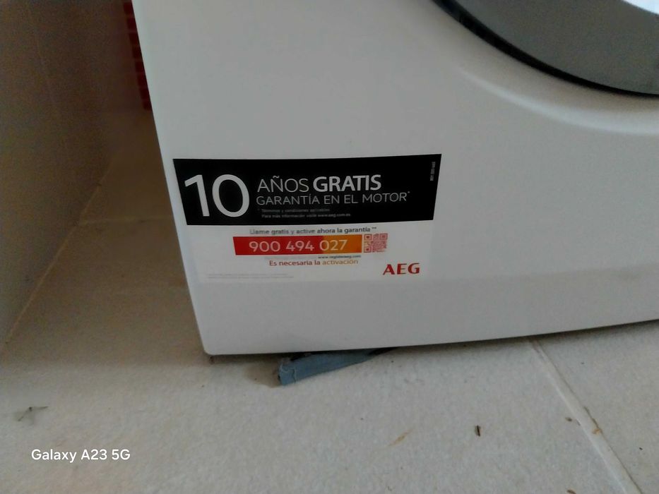Máquina AEG a funcionar